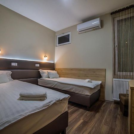 Sztar Motel Etterem Balassagyarmat Экстерьер фото