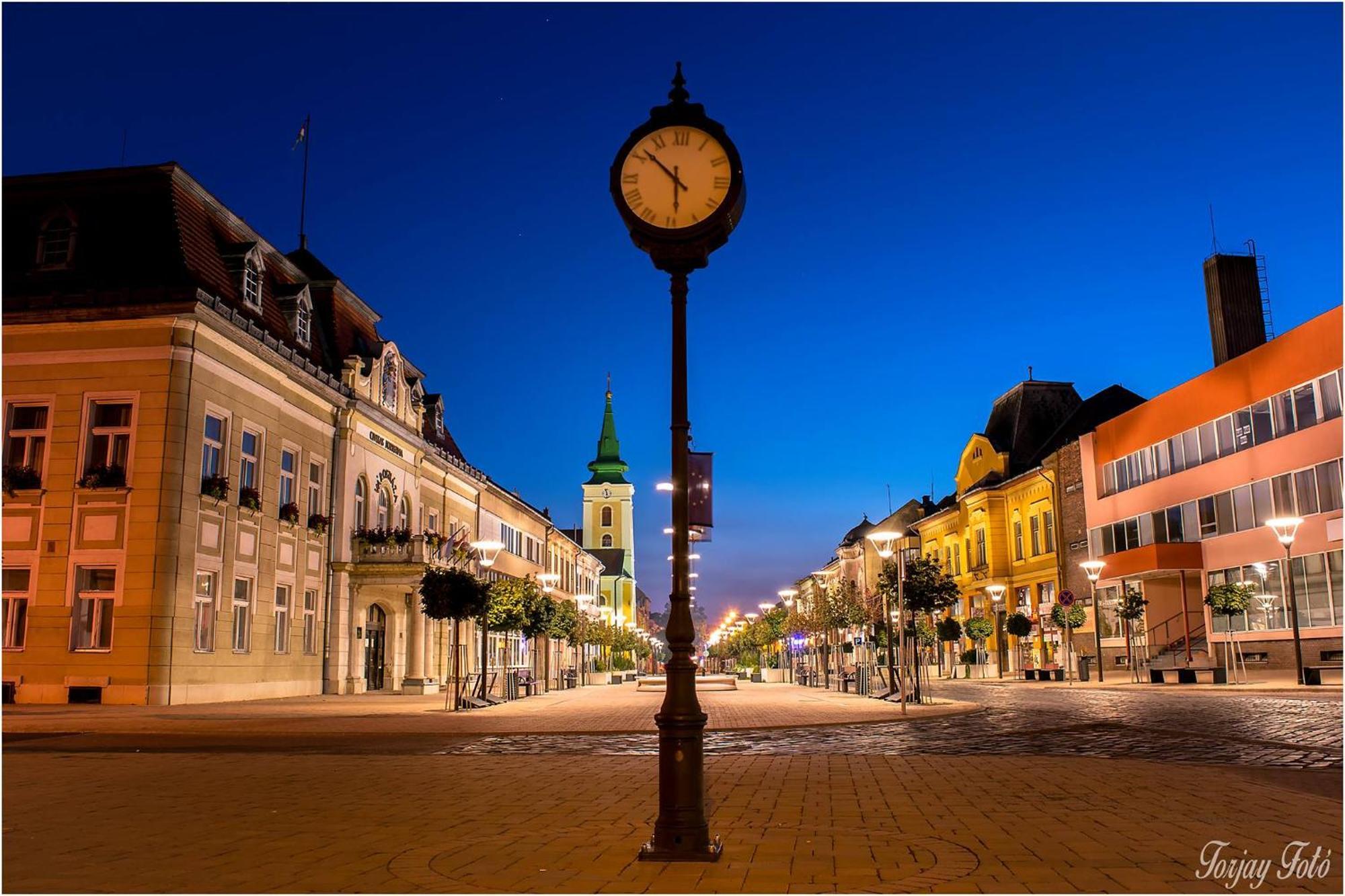 Sztar Motel Etterem Balassagyarmat Экстерьер фото