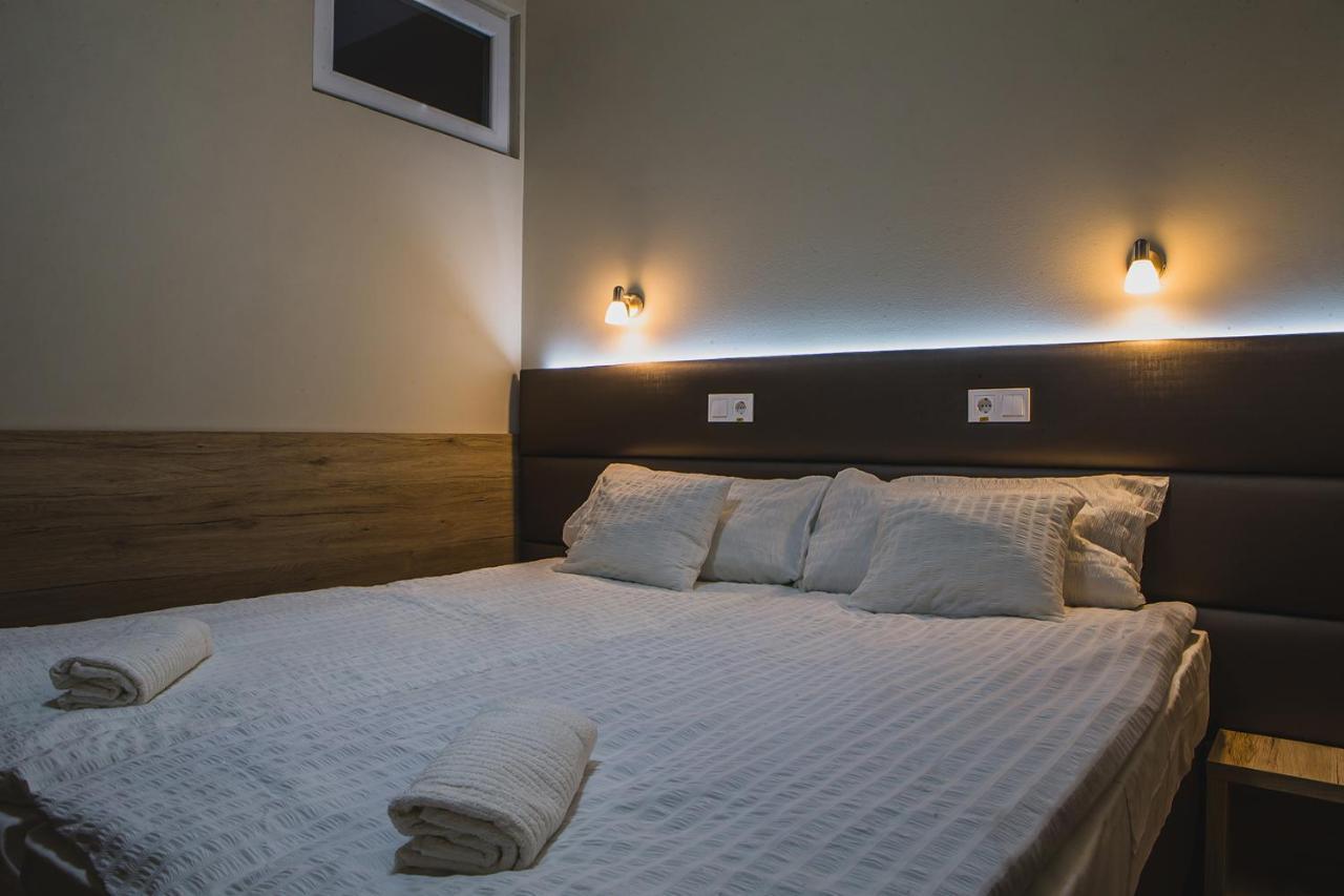 Sztar Motel Etterem Balassagyarmat Экстерьер фото